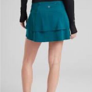 Athleta Momentum Skort, Size M, Coastal Teal